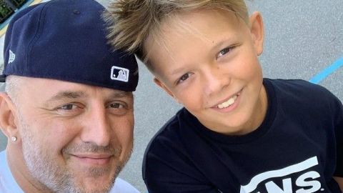 Сам снимает: Потап с гордостью обратился к сыну-блогеру