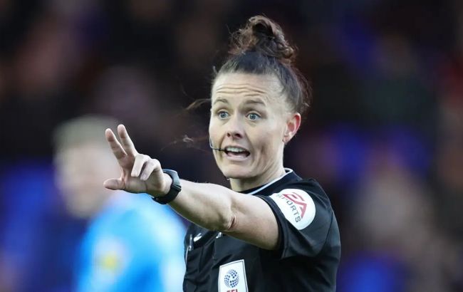 Матч АПЛ вперше розсудить жінка. Хто така Ребекка Велч