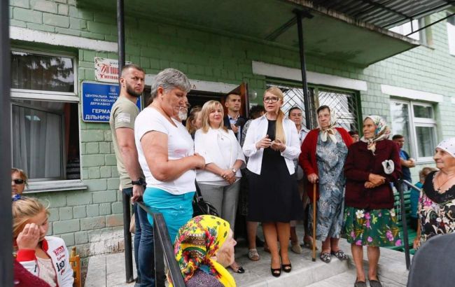 Тимошенко запевнила, що "Батьківщина" не допустить закриття лікарень