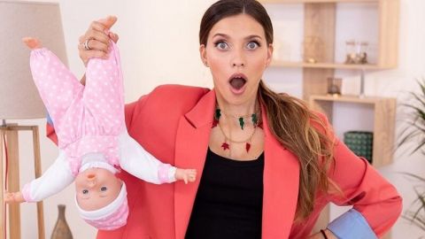 "Это капец": Регина Тодоренко эмоционально пожаловалась на "тяготы материнства" (видео)