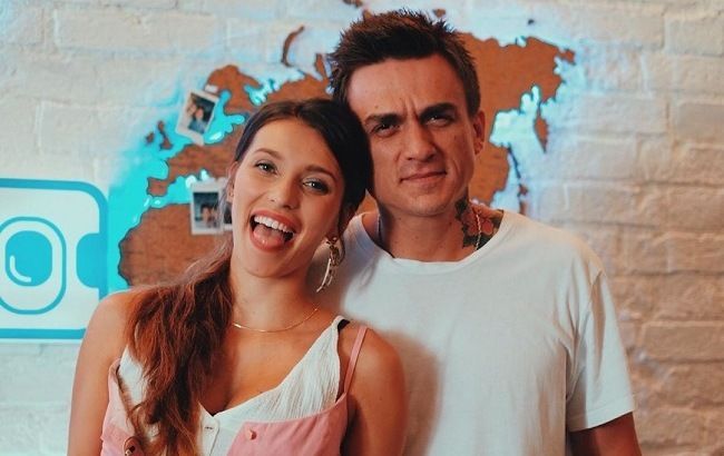 "У такій позі зустрічаю Влада": Тодоренко потішила нестримним веселощами з Топаловим