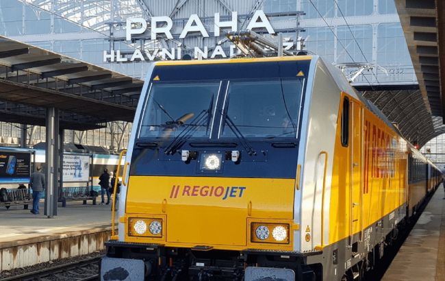 Пассажиры жалуются на поезда Киев-Перемышль-Прага. В вагонах нет отопления, билеты "сгорают"