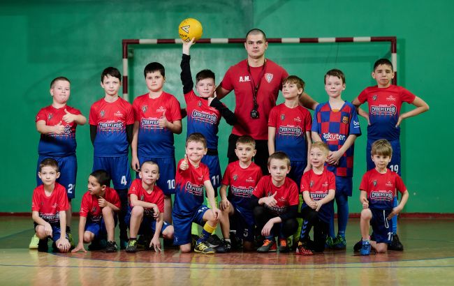 Favbet Foundation організував безкоштовні дитячі секції з футболу та баскетболу в Києві