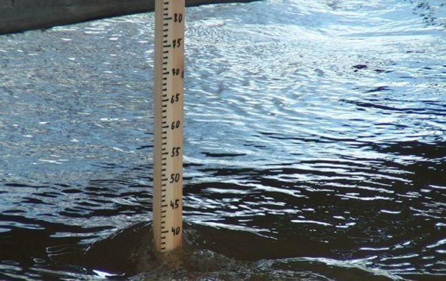 В связи с паводками в реках двух областей Украины ожидается подъем уровня воды