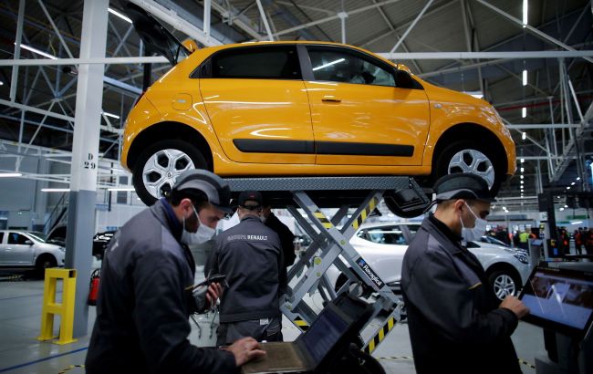 Заработать 1 млрд евро на мусоре: Renault займется переработкой старых автомобилей