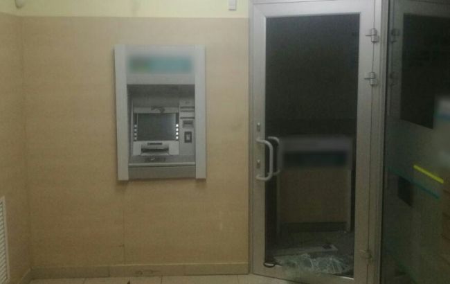 У Харкові невідомі підірвали банкомат і викрали гроші