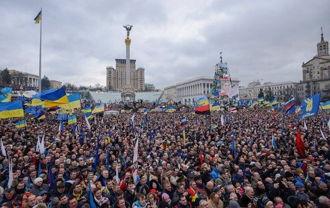 "Зрада" или "перемога": украинские политики и бизнесмены подвели итоги 2016 года