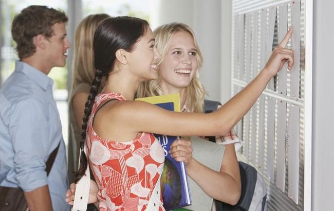 Украинцы бесплатно подготовятся к поступлению в западные вузы