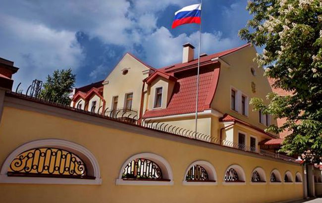 У Харкові консульство РФ охороняють бійці Нацполіції і Нацгвардії