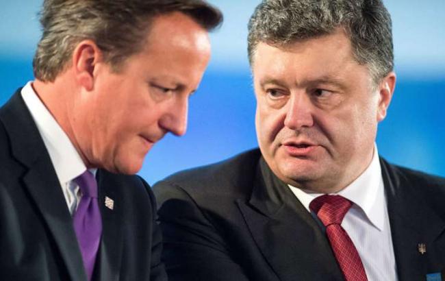 Порошенко и Кэмерон обсудили возможность миротворцев на Донбассе