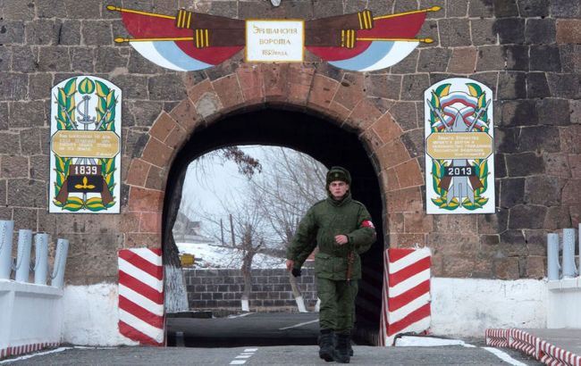 Через втрати та відмови воювати РФ зібралася перекинути до України підрозділи з Вірменії