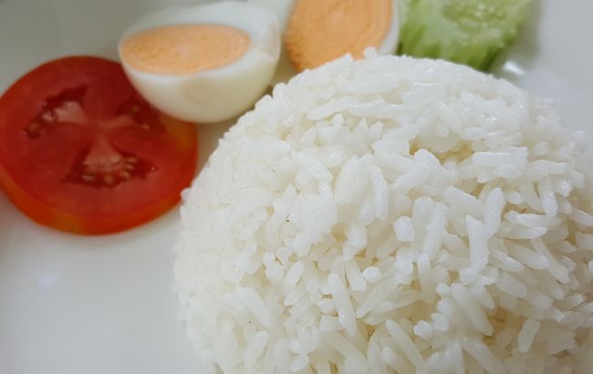 Промивати рис більше не потрібно. Цей секретний спосіб зробить його смачним та розсипчастим