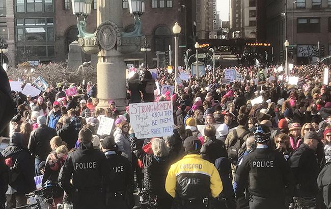 В США на "Марш женщин" против Трампа вышли сотни тысяч людей