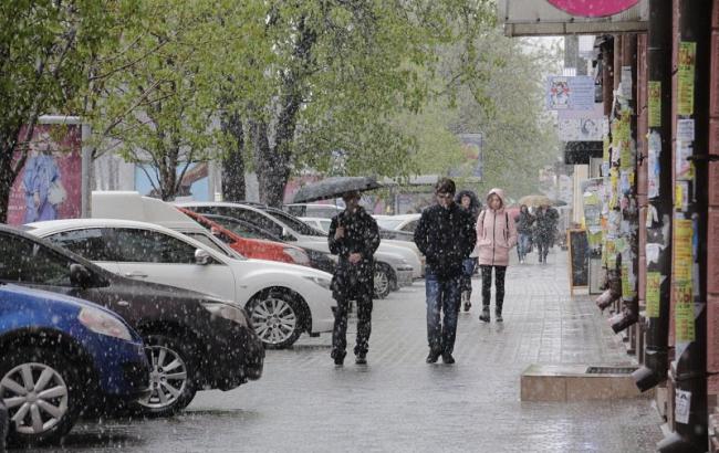 Непогода в Украине: в Днепропетровской области частично сняли запрет на движение
