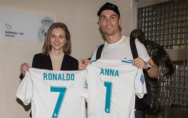 Известная украинская шахматистка поменялась футболками с Криштиану Роналду