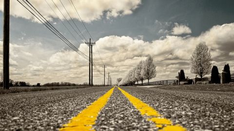 З Дніпра в Берлін: захоплююча подорож українців на саморобному електрокарі