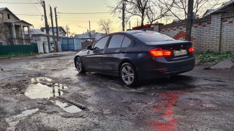 "Остановилось время": житель Киева ужаснул состоянием дорог (фото)