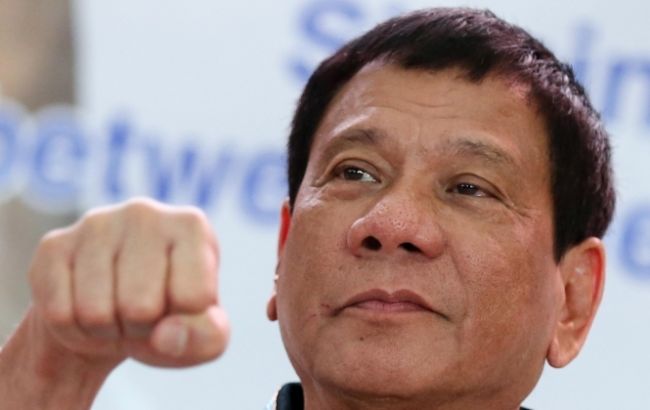 Президент Филиппин пригрозил выходом из ООН из-за требований закончить убийства