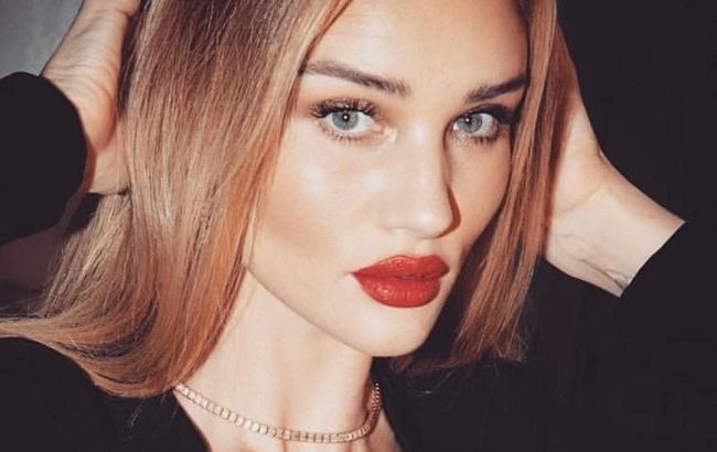 Стильні будні: Роузі Хантінгтон-Уайтлі показала, як зробити офісний гардероб жіночним