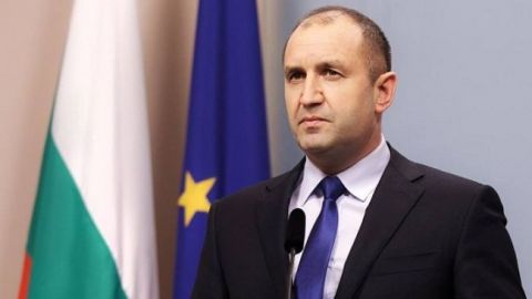 Президент Болгарии выразил недоверие правительству