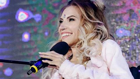 "Мою собаку з'їли": заборонена в Україні співачка шокувала соцмережу