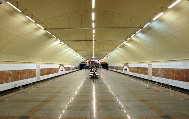 У Києві закрили одну із станцій метро через повідомлення про мінування
