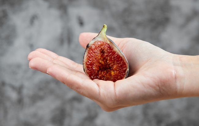 Три штуки этих сухофруктов в день сделают вашу кожу сияющей