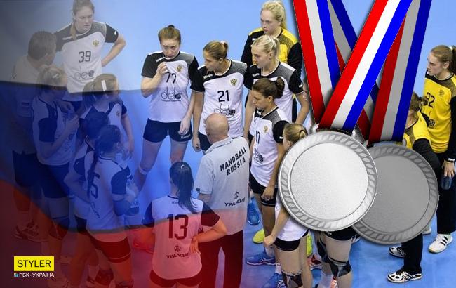 У российских спортсменок отобрали "серебро" чемпионата Европы из-за допинга
