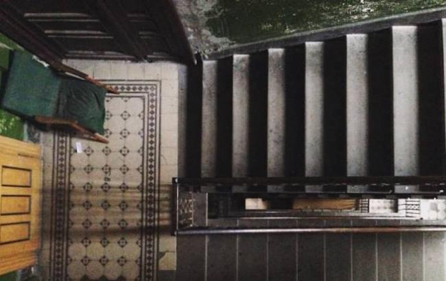 Украинский фотограф воспевает подъезды Львова