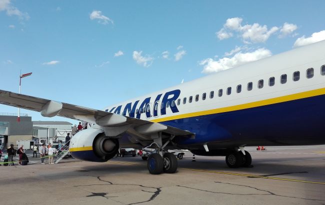 Як взяти великий багаж на рейси Ryanair: норми та ціни у 2023 році