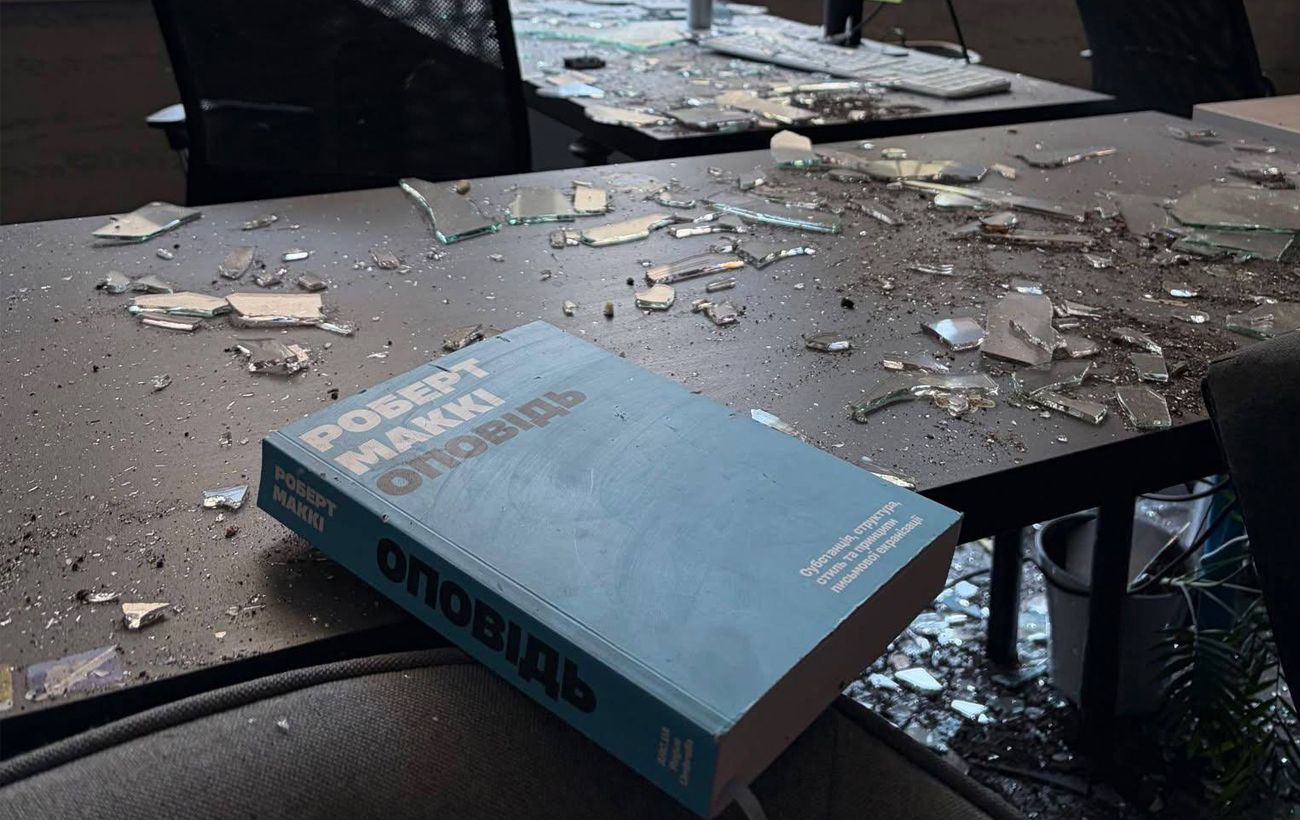 Россия бьет по книжной отрасли Украины: какие издательства и типографии пострадали этим летом