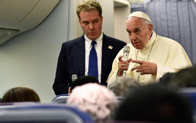 Речник Ватикану та його заступниця несподівано оголосили про відставку