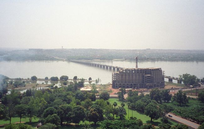 Нигер открыл границы с пятью странами, закрытые после госпереворота