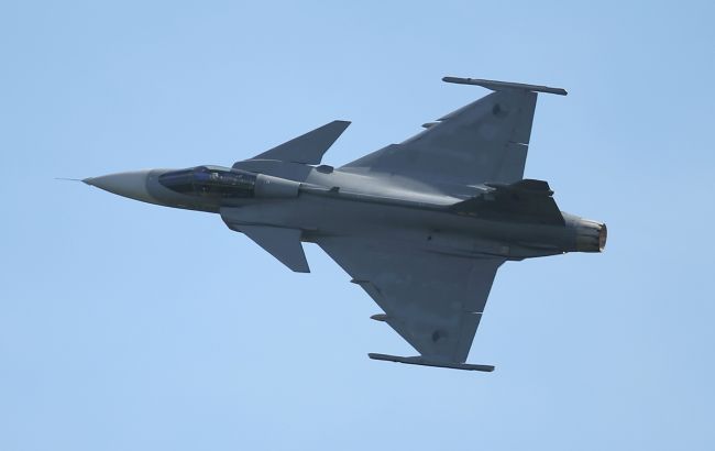 Украинских пилотов могут обучать на Gripen в Чехии: переговоры со Швецией уже начались