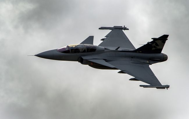 Украинские пилоты опробовали истребители Gripen в Швеции, - СМИ