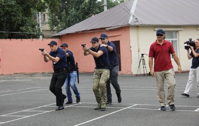 Саакашвили тренируется с полицейскими: фото, видео