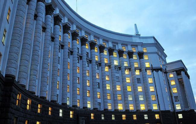 Кабмін вводить додаткові платежі до тарифів на електроенергію енергогенеруючих компаній ТЕС