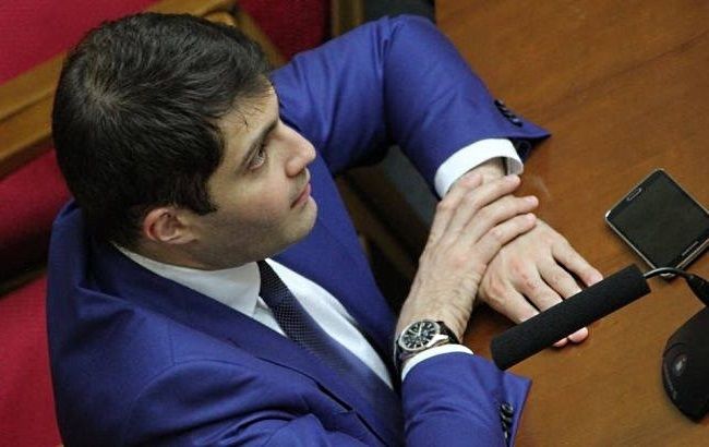 У Харкові при отриманні хабара затримали двох прокурорів