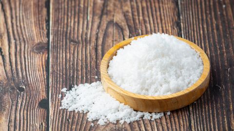Названы способы, которые помогут употреблять значительно меньше соли