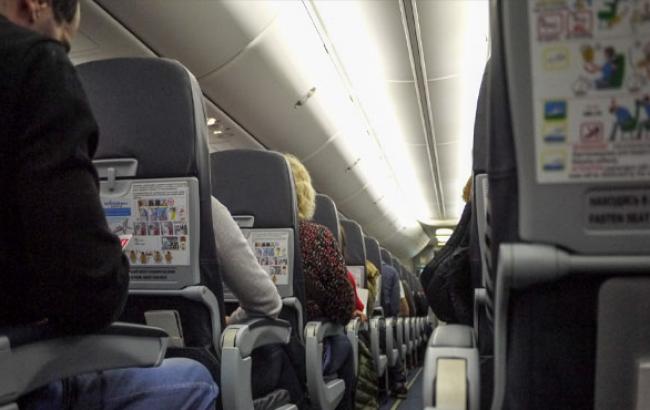 Ворованный комплимент: бортпроводник украл ноутбук пассажирки, посчитав его подарком