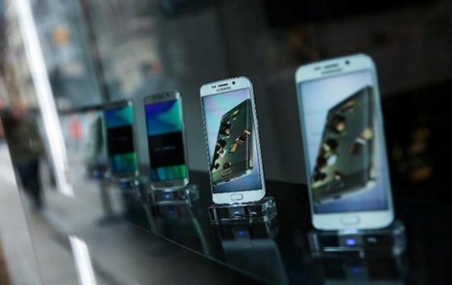 Samsung слідом за Apple запустить програму обміну смартфонів