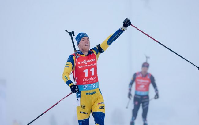 Швед Самуэльссон выиграл "золото" ЧМ-2023 по биатлону в масс-старте