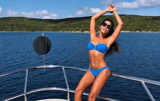 Дикая красота: экс-"ВИА Гра" показала точеную фигуру в бикини