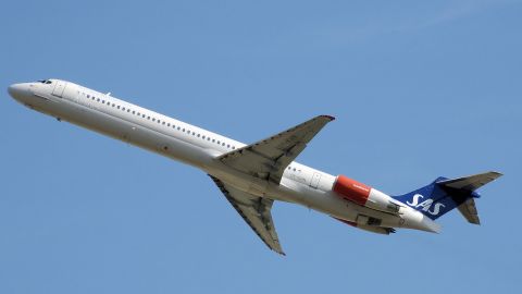 Скандинавская авиакомпания SAS прекращает полеты над Украиной: названа дата