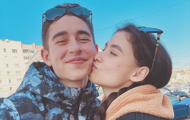 "Голова розколюється і жахливо нудить": дружина Романа Сасанчина потрапила до лікарні