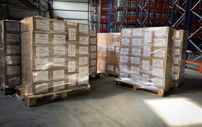 Фонд Ахметова передав мешканцям Києва 50 тисяч продуктових наборів