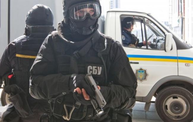 СБУ затримала кур'єрів терористів ДНР із 55 тис. дол