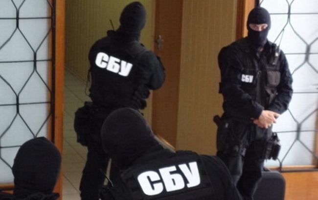 СБУ перекрила канал контрабанди елітних мобільних телефонів у Києві