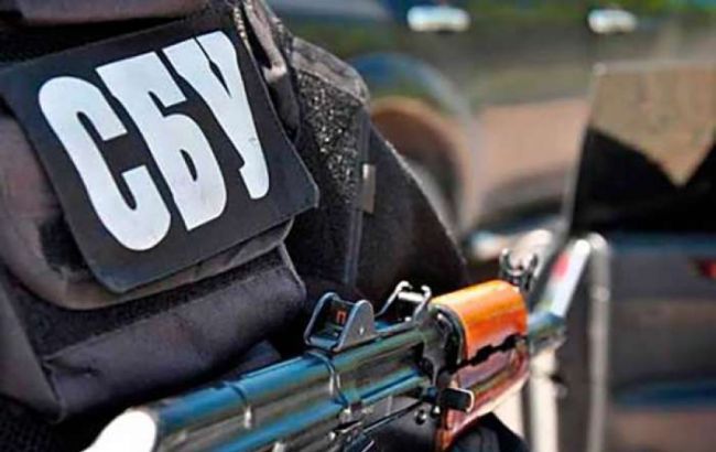 Двух сотрудников СБУ и МВД задержали за взятку в размере более 1 млн грн