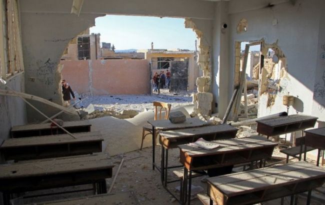 США вважають Росію і Сирію винними у бомбардуванні школи в Ідлібі